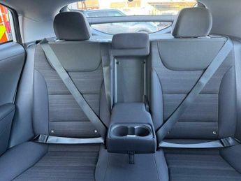 Hyundai Ioniq 1.6 h-GDi Premium DCT Euro 6 (s/s) 5dr