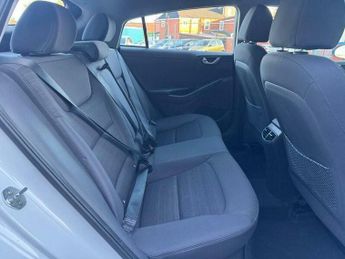 Hyundai Ioniq 1.6 h-GDi Premium DCT Euro 6 (s/s) 5dr