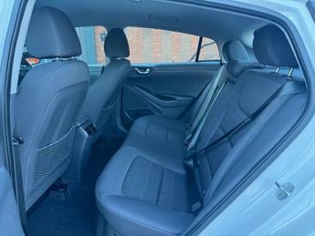 Hyundai Ioniq 1.6 h-GDi Premium DCT Euro 6 (s/s) 5dr