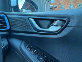 Hyundai Ioniq 1.6 h-GDi Premium DCT Euro 6 (s/s) 5dr