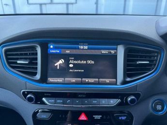 Hyundai Ioniq 1.6 h-GDi Premium DCT Euro 6 (s/s) 5dr