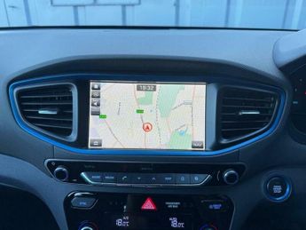 Hyundai Ioniq 1.6 h-GDi Premium DCT Euro 6 (s/s) 5dr