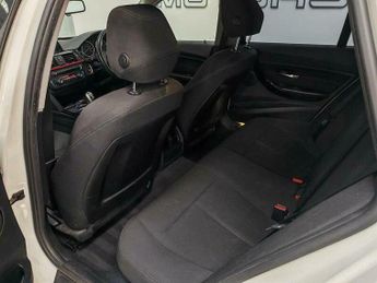 BMW 3 SERIES 2.0 320d Sport Touring Auto Euro 5 (s/s) 5dr