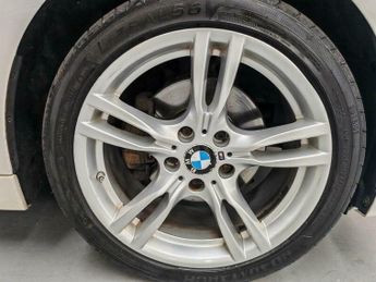 BMW 3 SERIES 2.0 320d Sport Touring Auto Euro 5 (s/s) 5dr