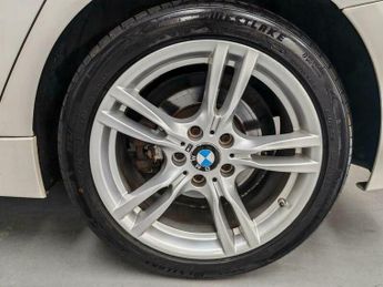 BMW 3 SERIES 2.0 320d Sport Touring Auto Euro 5 (s/s) 5dr