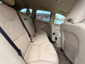 Volvo XC60 2.4 D3 SE Geartronic AWD Euro 5 5dr
