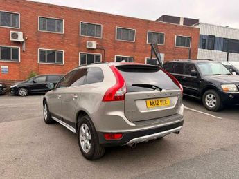 Volvo XC60 2.4 D3 SE Geartronic AWD Euro 5 5dr