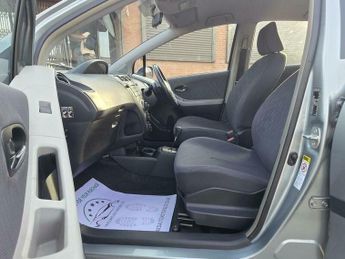 Toyota Yaris 1.33 Dual VVT-i TR MultiMode Euro 4 (s/s) 5dr