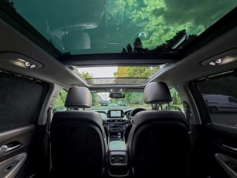 Hyundai Santa Fe 2.2 CRDi Premium SE Auto 4WD (s/s) 200 Bhp | Head Up Display_Ope