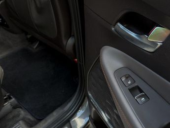 Hyundai Santa Fe 2.2 CRDi Premium SE Auto 4WD (s/s) 200 Bhp | Head Up Display_Ope