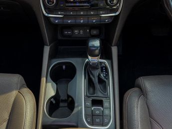 Hyundai Santa Fe 2.2 CRDi Premium SE Auto 4WD (s/s) 200 Bhp | Head Up Display_Ope