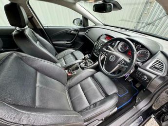 Vauxhall Astra 2.0 CDTi ecoFLEX Elite Euro 5 (s/s) 5dr
