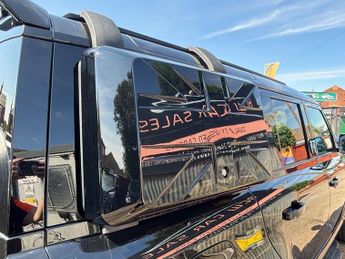 Land Rover Defender X-DYNAMIC S
