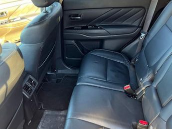 Mitsubishi Outlander PHEV 4H