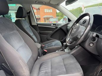 Volkswagen Tiguan MATCH TDI BLUEMOTION TECH 4MOTION DSG