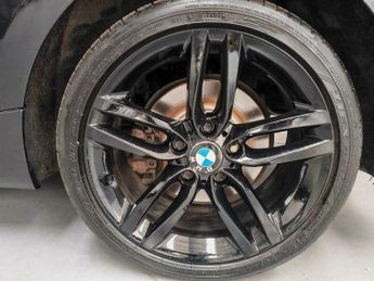 BMW 2 SERIES 2.0 220d M Sport Auto xDrive Euro 6 (s/s) 2dr