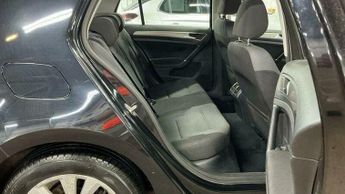 Volkswagen Golf 1.6 TDI BlueMotion Tech SE DSG Euro 5 (s/s) 5dr