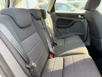 Ford Focus 2.0 Titanium 5dr