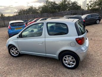 Toyota Yaris VVTI T SPIRIT