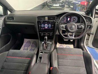 Volkswagen Golf GTi 2.0 Golf GTi Performance TSi Semi-Auto 5dr