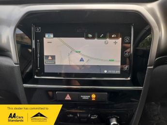 Suzuki Grand Vitara SZ-T DUALJET HYBRID, AUTO, NAV AND CAMERA, 1 OWNER, AUTO, BLACK 
