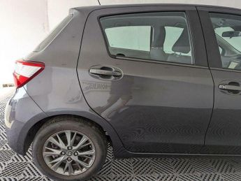 Toyota Yaris 1.5 VVT-h Icon E-CVT Euro 6 (s/s) 5dr