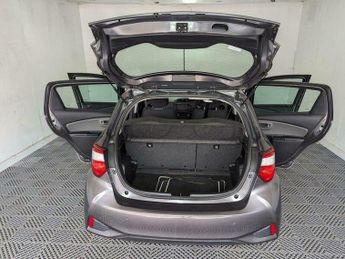 Toyota Yaris 1.5 VVT-h Icon E-CVT Euro 6 (s/s) 5dr