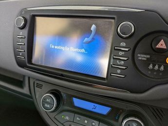 Toyota Yaris 1.5 VVT-h Icon E-CVT Euro 6 (s/s) 5dr