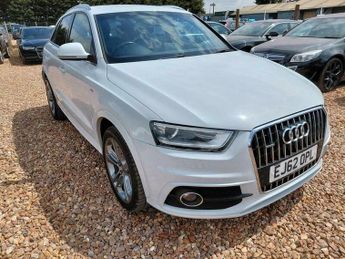 Audi Q3 2.0 TFSI S line S Tronic quattro Euro 5 (s/s) 5dr