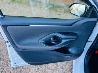 Toyota Yaris 1.5 VVT PETROL HATCHBACK