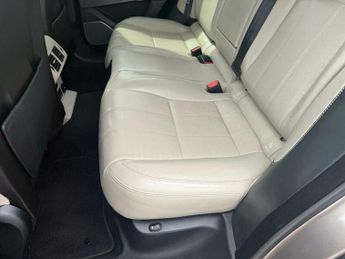 Land Rover Range Rover Velar R-DYNAMIC HSE
