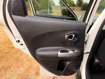 Nissan Juke 1.2 DIG-T Acenta Euro 5 (s/s) 5dr Euro 5