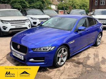 Jaguar XE R-SPORT