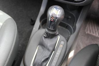 Vauxhall Corsa 1.4i 16v Design Hatchback 5dr Petrol Automatic (a/c) (158 g/km, 