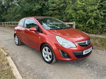 Vauxhall Corsa SXI JUST 2 FORMER KEEPERS WITH A VERY LOW MILEAGE AND SERVICE HI