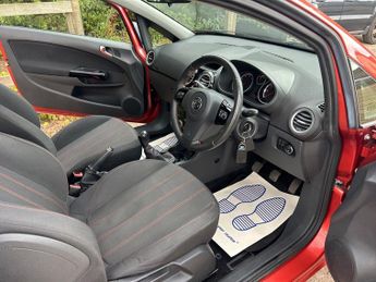 Vauxhall Corsa SXI JUST 2 FORMER KEEPERS WITH A VERY LOW MILEAGE AND SERVICE HI