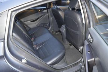 Hyundai Ioniq SE