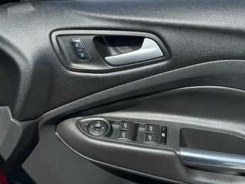 Ford Kuga 1.5 TDCi ST-Line Powershift Euro 6 (s/s) 5dr