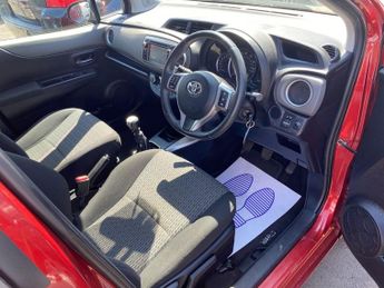 Toyota Yaris VVT-I ICON PLUS