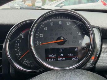 MINI Convertible 1.5 Cooper Euro 6 (s/s) 2dr
