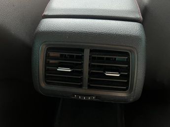 Volkswagen Golf GTi 2.0 TSI BlueMotion Tech GTI Performance Hatchback 3dr Petrol DSG