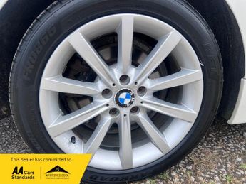 BMW 5 SERIES 2.0 520d Luxury Touring 5dr Diesel Auto Euro 6 (s/s) (184 ps)