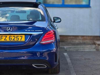 Mercedes-Benz C Class 2.1 C300dh AMG Line (Premium) G-Tronic+ Euro 6 (s/s) 4dr