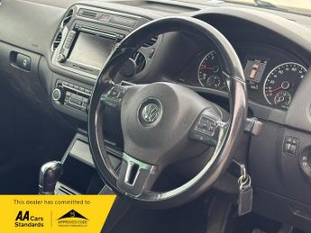 Volkswagen Tiguan 2.0 TDI BlueMotion Tech SE SUV 5dr Diesel DSG 4WD Euro 5 (s/s) (