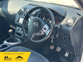 Nissan Qashqai 1.5 dCi n-tec SUV 5dr Diesel Manual 2WD Euro 5 (110 ps)