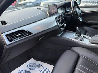 BMW 5 SERIES 3.0 530d MHT SE Touring 5dr Diesel Hybrid Steptronic xDrive Euro