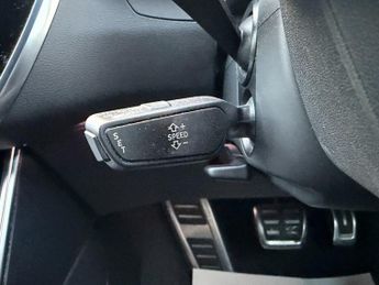 Audi A6 Avant 2.0 TDI 40 S line Estate 5dr Diesel S Tronic Euro 6 (s/s) (204 p