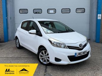 Toyota Yaris 1.3 Dual VVT-i SR 5dr