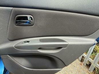 Kia Rio 1.4 3 5dr