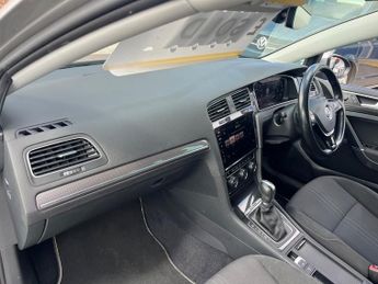 Volkswagen Golf 1.8 TSI Alltrack Estate 5dr Petrol DSG 4Motion Euro 6 (s/s) (180